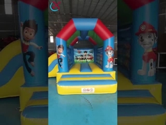 Patrulha inflável de patas saltando castelo salto com combinação de slide para crianças