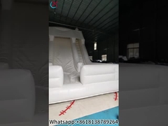 Casa de salto inflável para festa de casamento