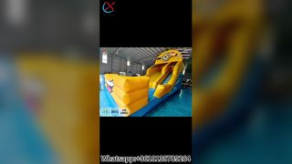 Corrediça inflável Minion gigante para eventos infantis