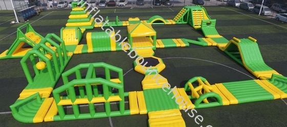 Parque Aquático Inflável Amarelo e Verde Gigante para Adultos