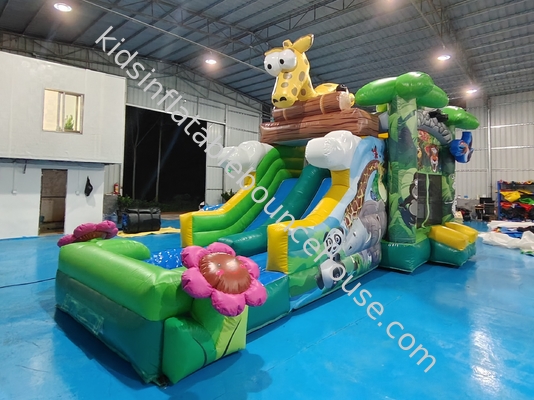 Casa de salto ao ar livre com escorregador Animais da selva Castelo de salto inflável com escorregador Combinação de escorregadores duplos Para alugar