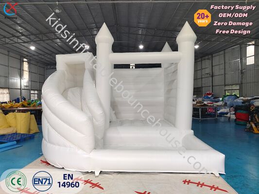 Castelo inflável de casamento puro branco comercial com escorrega de PVC para festa